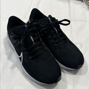 Nike Pegasus air zoom running shoes